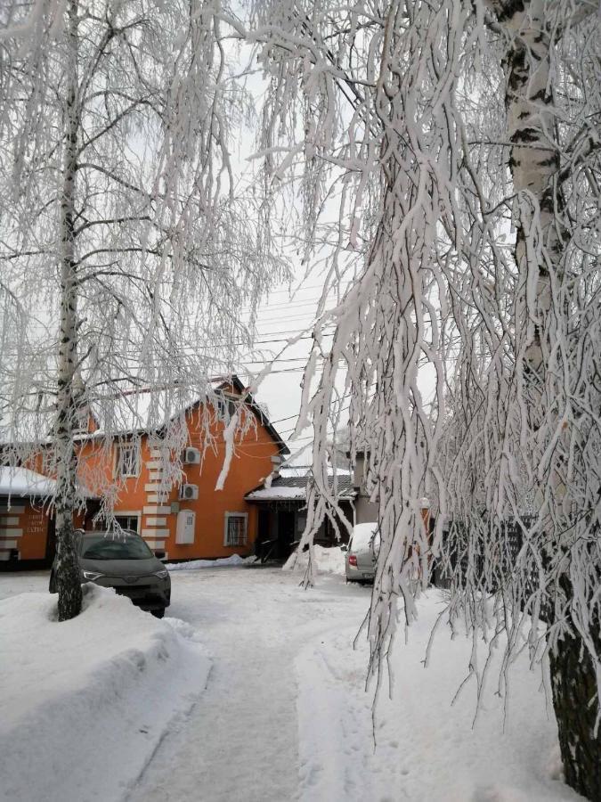 Patio Minihotel Togliatti Exterior photo